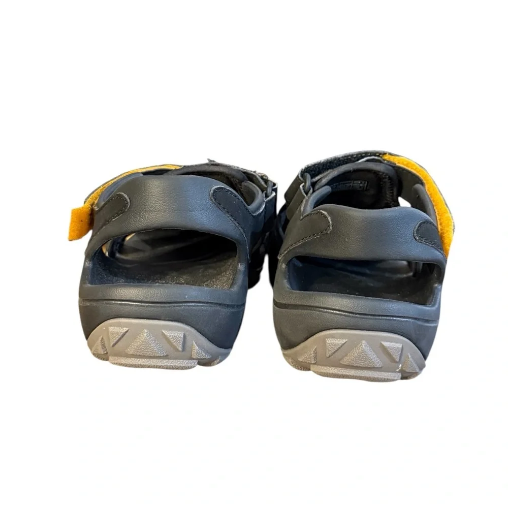 Teva Flintwood Water Shoes Men’s Size 8 Women’s Size 9.5